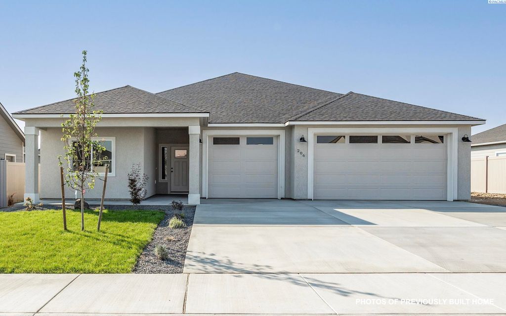 Photo of 224 Scott Rd, Prosser, WA 99350 (MLS # 291409)