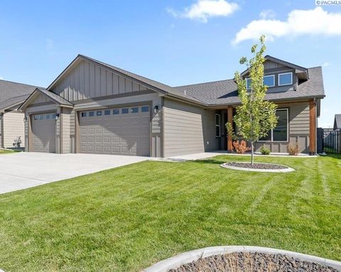 Photo of 6705 Sockeye Lane, Pasco, WA 99301 (MLS # 287680)