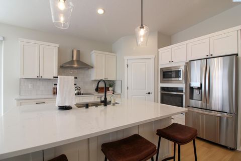 Photo of 1398 Kalani Court, West Richland, WA 99353 (MLS # 291536)