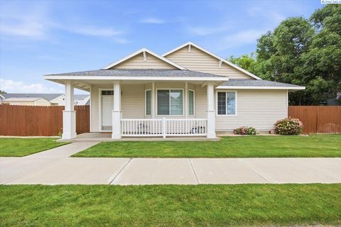 Photo of 6211 Oriole Dr, Pasco, WA 99301 (MLS # 294209)