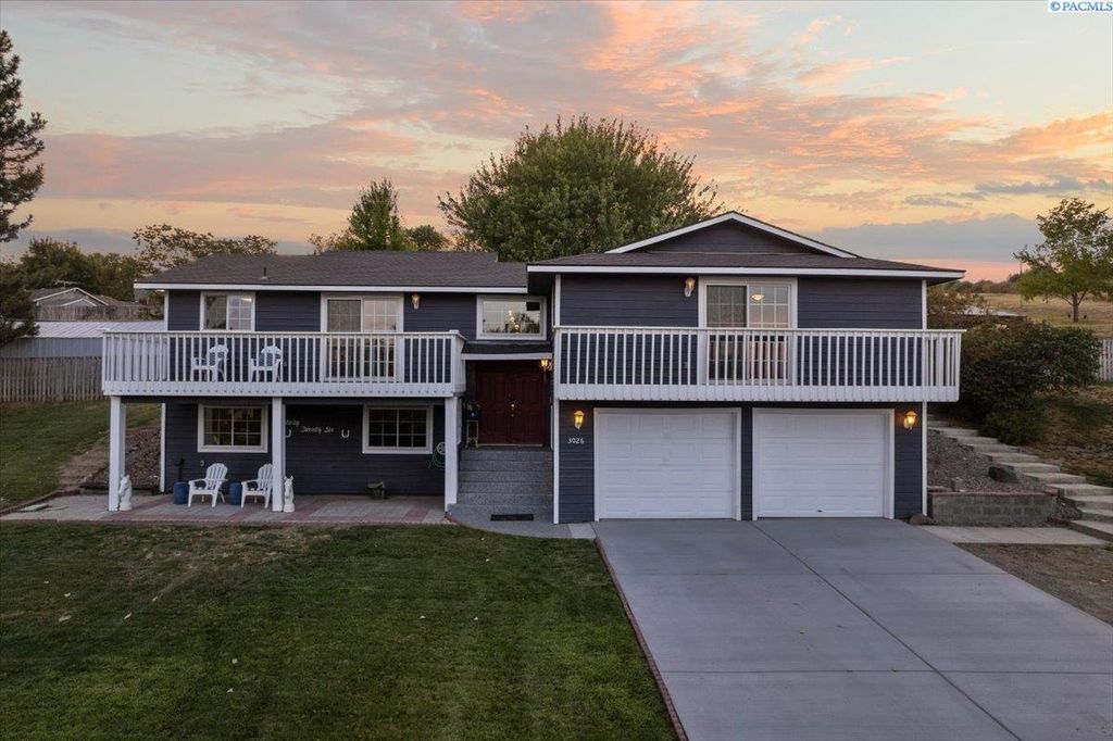 Photo of 3026 Escolar Rd, Kennewick, WA 99338 (MLS # 291355)