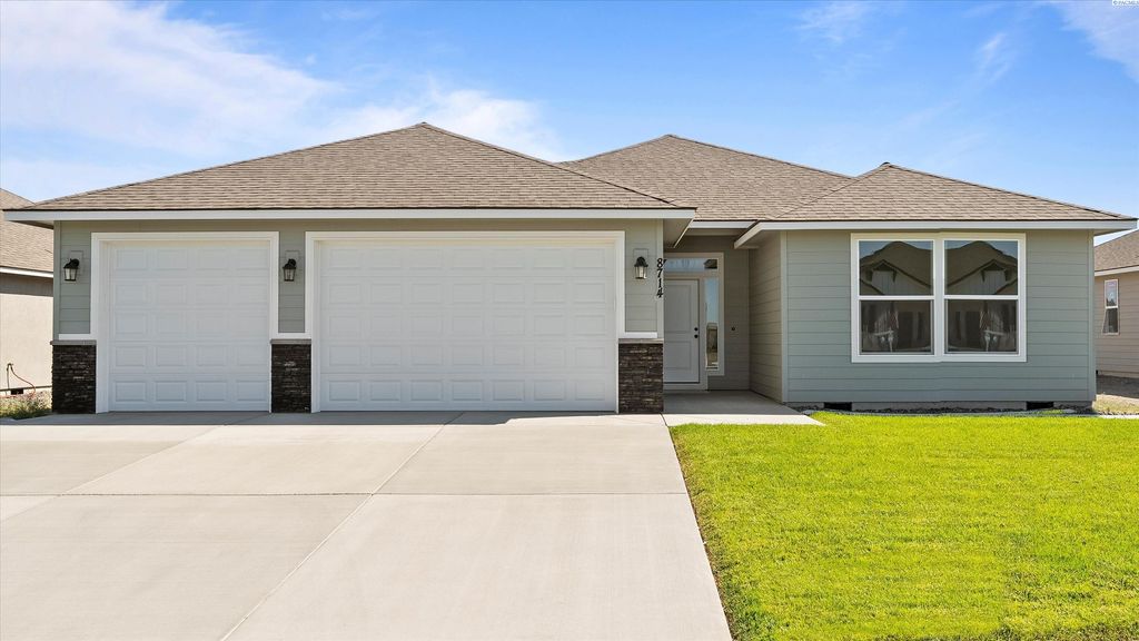 Photo of 8809 Dusty Maiden Dr, Pasco, WA 99301 (MLS # 292738)