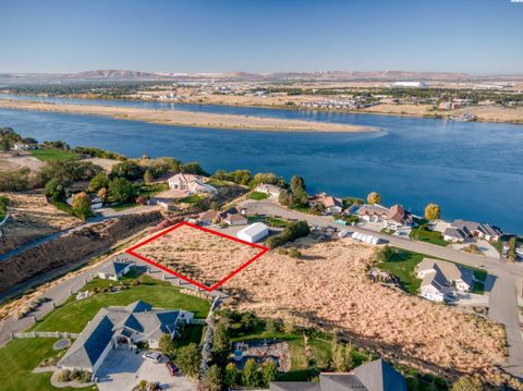 Photo of Lot 9, Block 3 Ridgeview Drive, Pasco, WA 99301 (MLS # 290214)