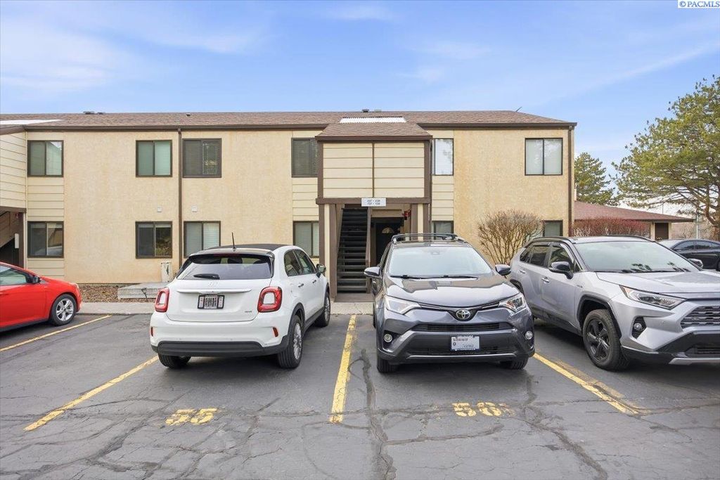 Photo of 303 Gage Blvd #237 Blvd, Richland, WA 99352 (MLS # 289945)