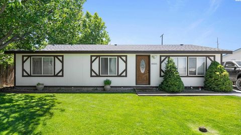 Photo of 8331 W Yellowstone Ave, Kennewick, WA 99336 (MLS # 293796)