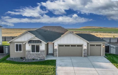 Photo of 8184 Lennox St, West Richland, WA 99353 (MLS # 288171)