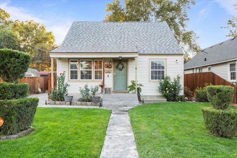 Photo of 29 N Mayfield Street, Kennewick, WA 99336 (MLS # 287773)