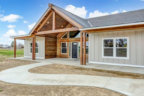 Photo of 6133 S Moore Rd, Prosser, WA 99350 (MLS # 291378)