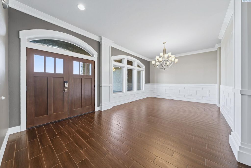 Photo of 2303 W 49th Ave, Kennewick, WA 99337 (MLS # 288351)