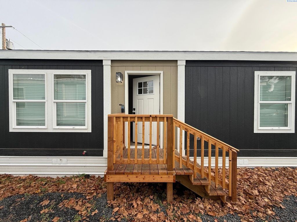 Photo of 900 S Hillcrest #306 Dr, Colfax, WA 99111 (MLS # 286976)