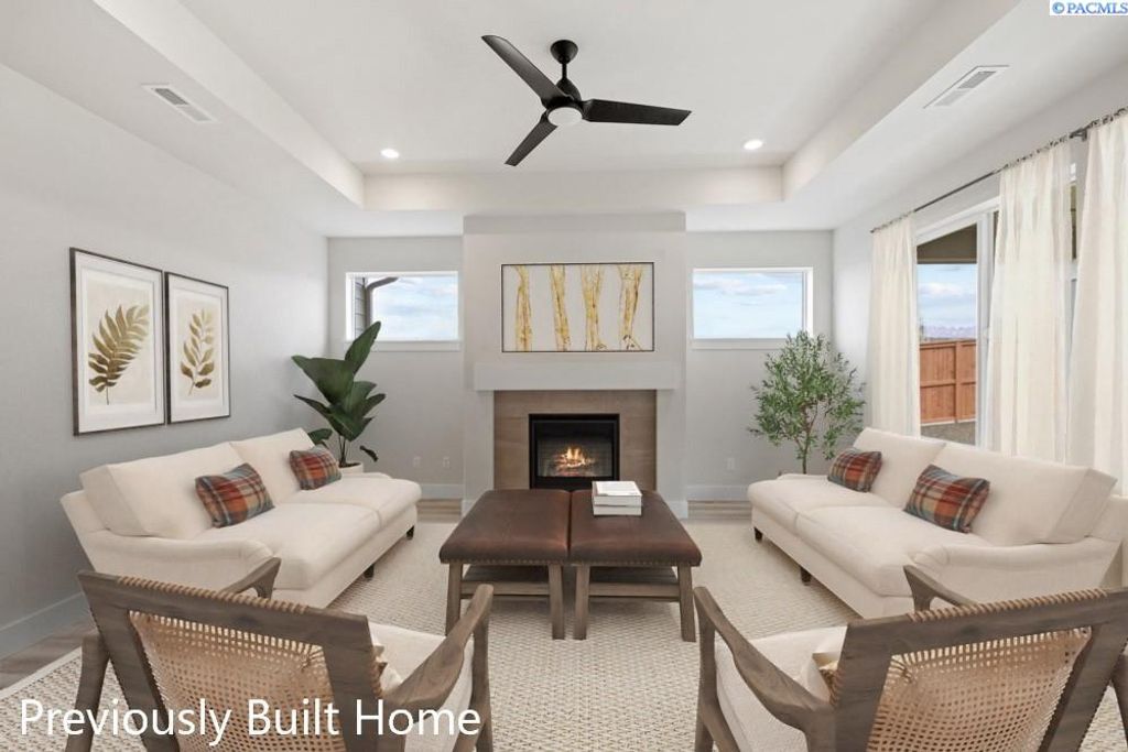 Photo of 5713 Flathead Ave, Pasco, WA 99301 (MLS # 290530)