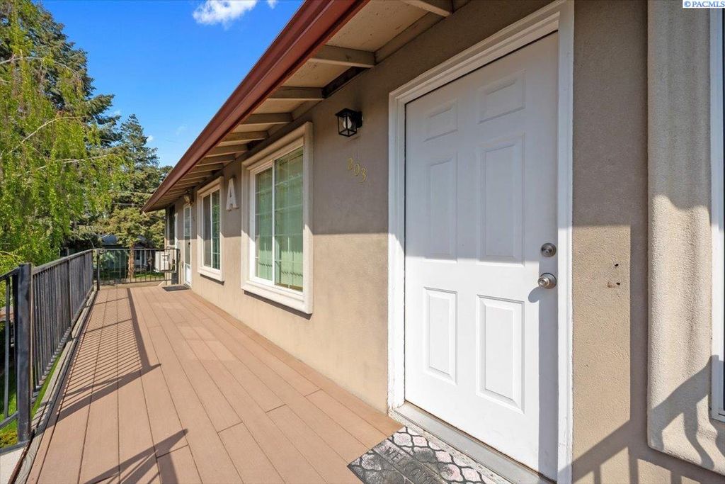 Photo of 526 S 40th #a203 Ave, West Richland, WA 99353 (MLS # 287941)