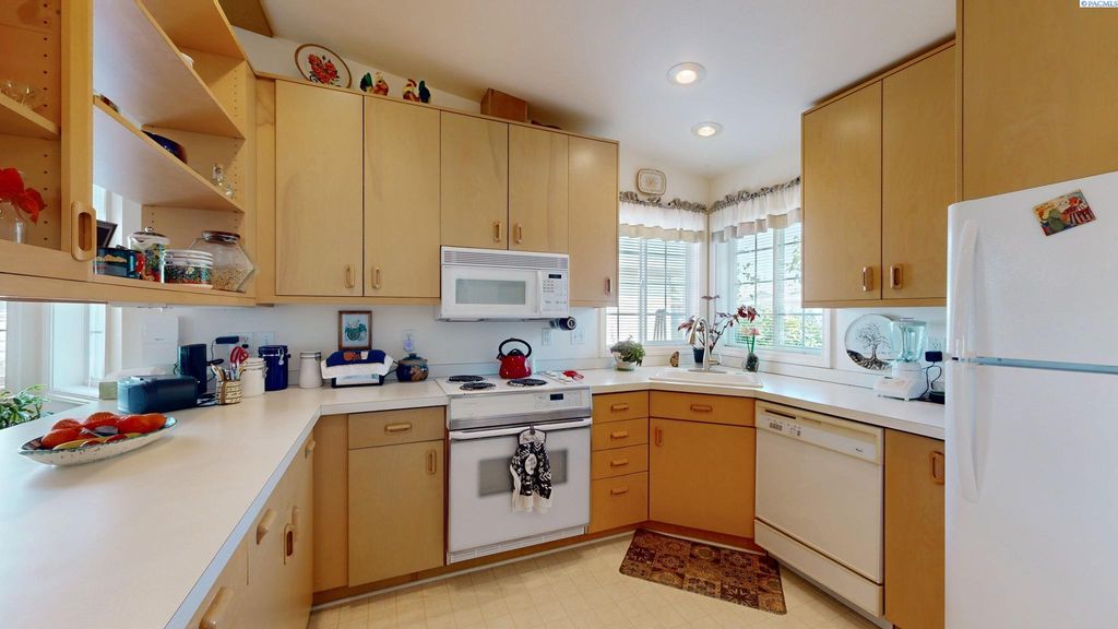 Photo of 1425 SE Fancy Free Dr, Pullman, WA 99163 (MLS # 289781)