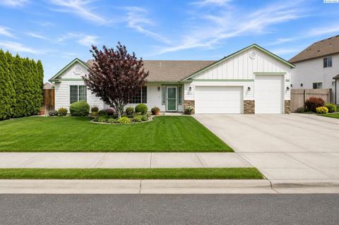 Photo of 6211 Somerset Ln, Pasco, WA 99301 (MLS # 293066)