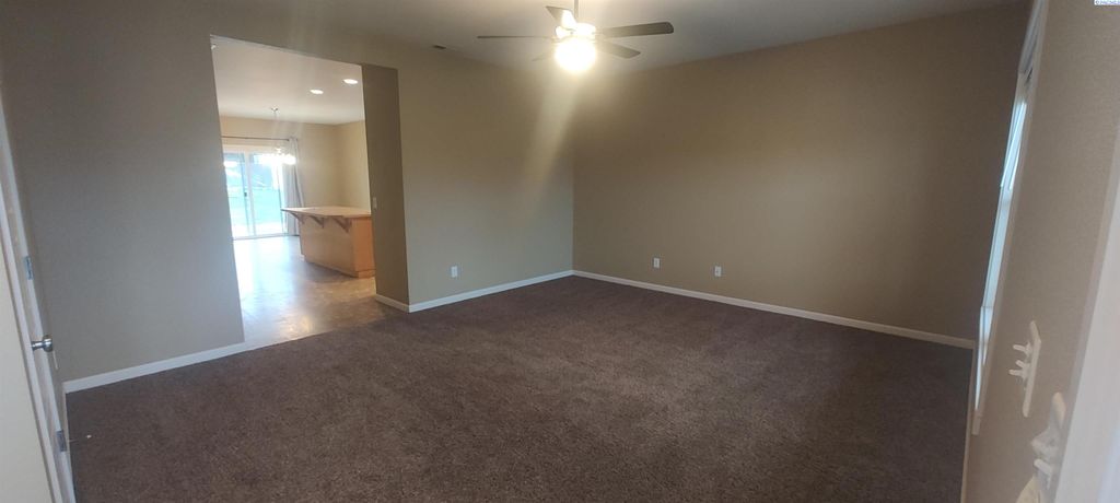 Photo of 4405 Phoenix Ln, Pasco, WA 99301 (MLS # 291570)