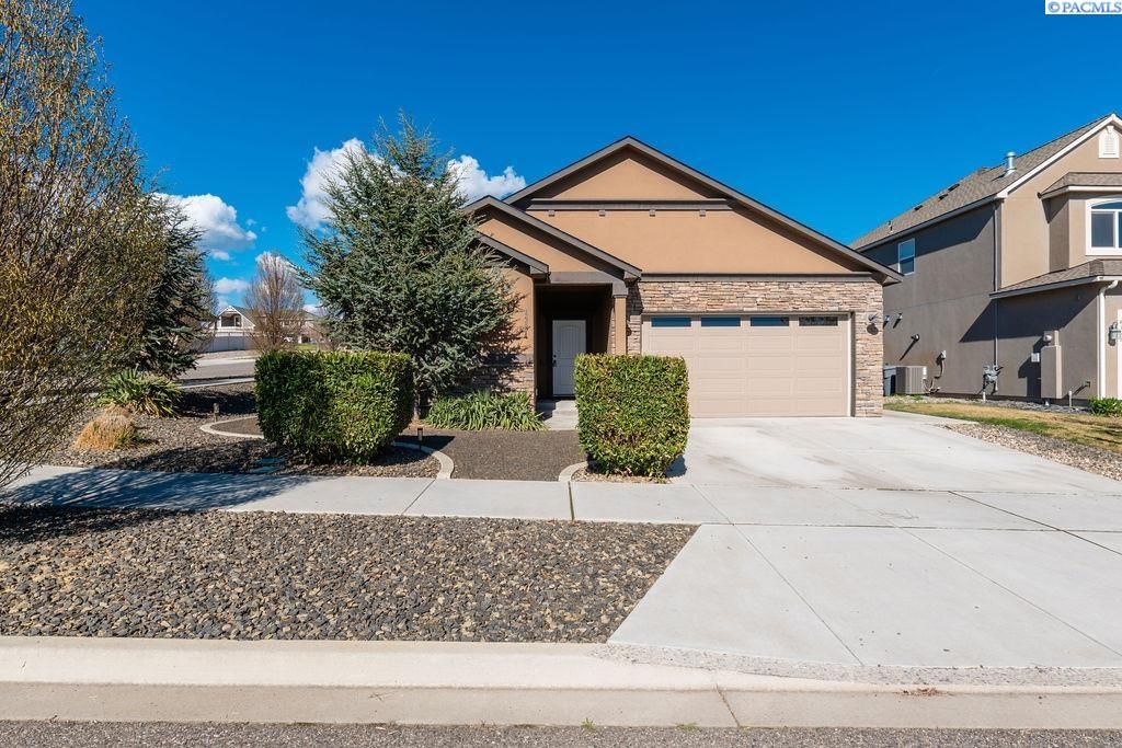 Photo of 4384 Corvina St, Richland, WA 99352 (MLS # 291518)