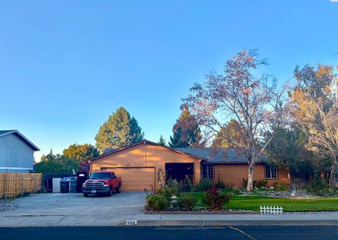 Photo of 604 Linda Ct, Richland, WA 99352 (MLS # 288374)