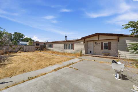 Photo of 273 Harbor Blvd, Burbank, WA 99323 (MLS # 294740)