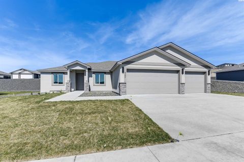 Photo of 6150 W 30th Pl, Kennewick, WA 99338 (MLS # 289351)