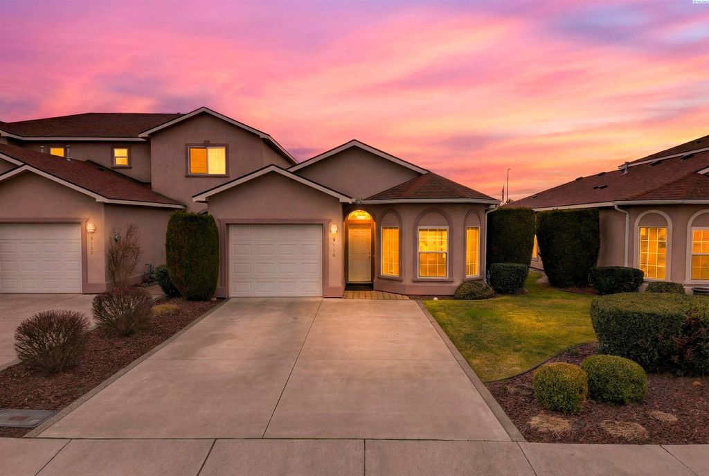 Photo of 9910 Vincenzo Drive, Pasco, WA 99301 (MLS # 289892)