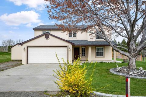 Photo of 10426 S 952 Prairie Se, Kennewick, WA 99338 (MLS # 291813)