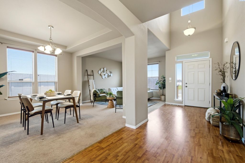 Photo of 5116 Lucena Dr, Pasco, WA 99301 (MLS # 290754)