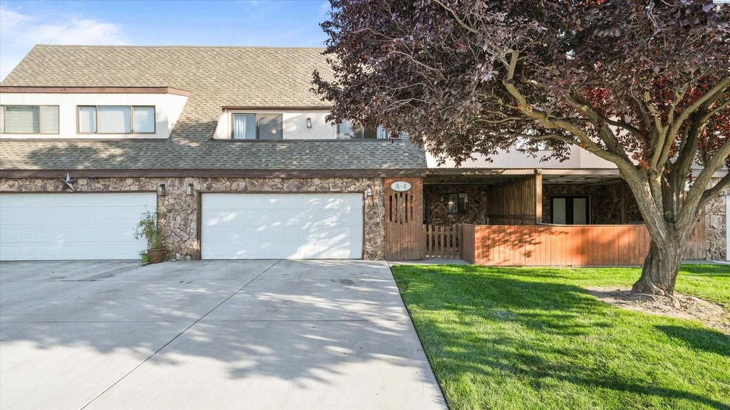 Photo of 4214 W Klamath Ave #A-4, Kennewick, WA 99336 (MLS # 292141)