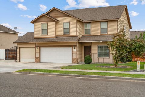 Photo of 4517 NW Commons Dr, Pasco, WA 99301 (MLS # 287942)
