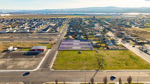 Photo of 124 S Cedar Avenue, Pasco, WA 99301 (MLS # 289609)