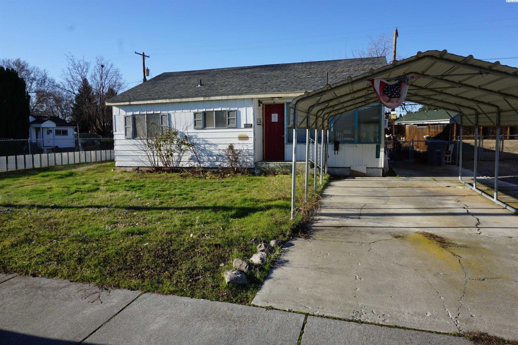 Photo of 1107 Potter Ave, Richland, WA 99354 (MLS # 289543)