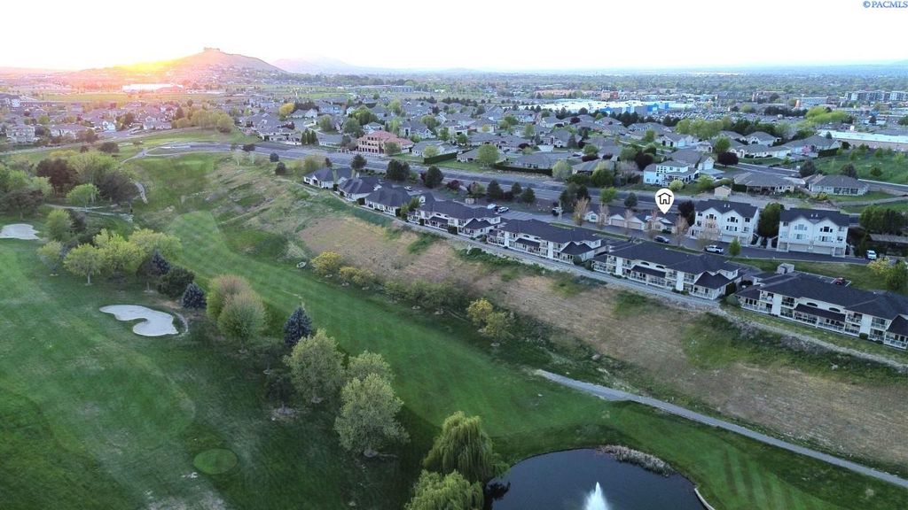 Photo of 3710 Canyon Lakes Dr K-102 Dr, Kennewick, WA 99337 (MLS # 292491)