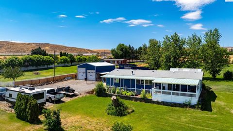 Photo of 254440 E Sr 397 Hwy, Kennewick, WA 99337 (MLS # 294346)