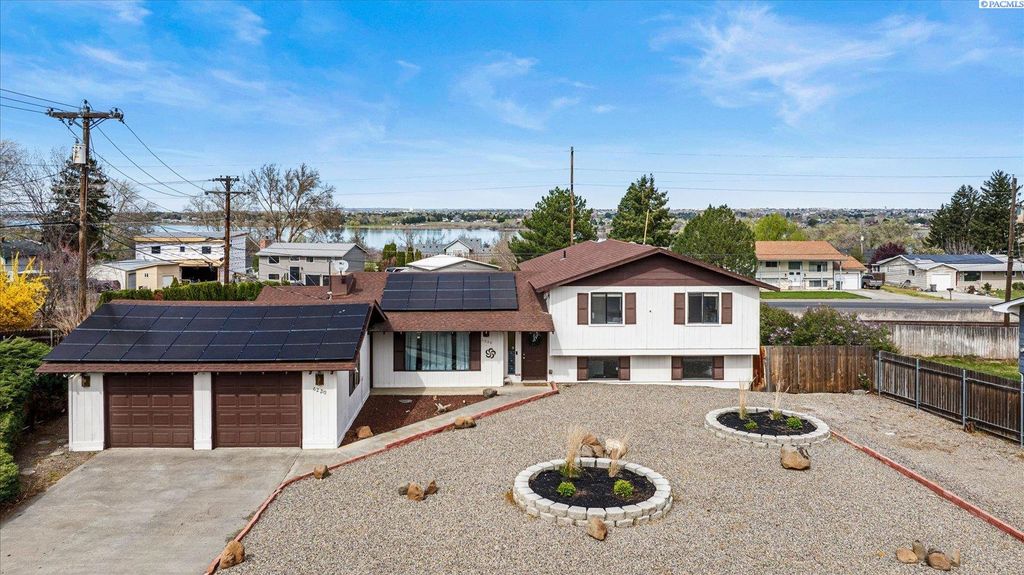 Photo of 6220 W Willamette Ave, Kennewick, WA 99336 (MLS # 291690)