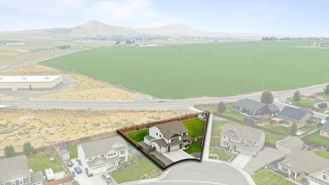 Photo of 6062 Juneberry Dr, West Richland, WA 99353 (MLS # 288000)