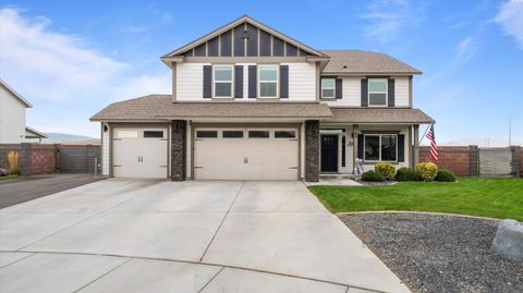 Photo of 6062 Juneberry Dr, West Richland, WA 99353 (MLS # 288000)