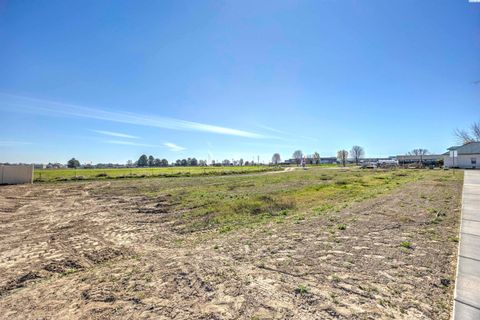 Photo of TBD Blanton's Loop, Grandview, WA 98930 (MLS # 291621)