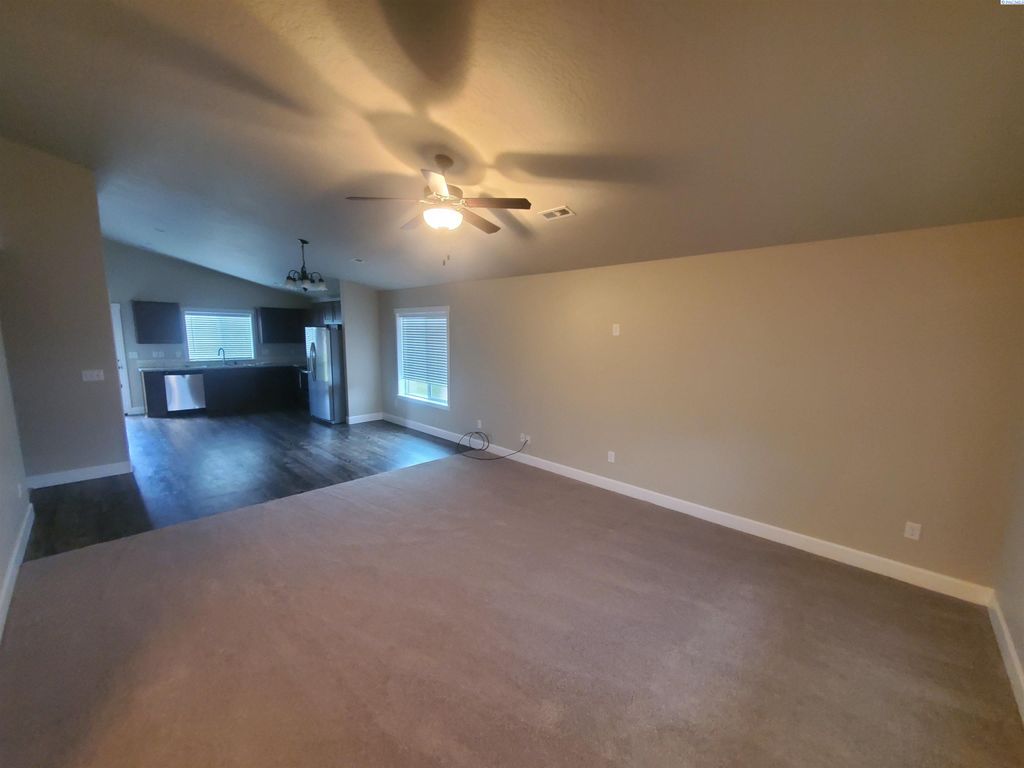 Photo of 5919 W 41st Ave, Kennewick, WA 99338 (MLS # 289415)