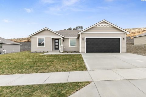 Photo of 6254 W 28th Ave, Kennewick, WA 99338 (MLS # 291751)