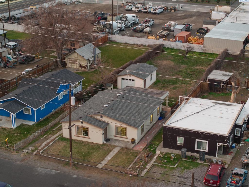 Photo of 526 W Entiat Ave, Kennewick, WA 99336 (MLS # 290520)