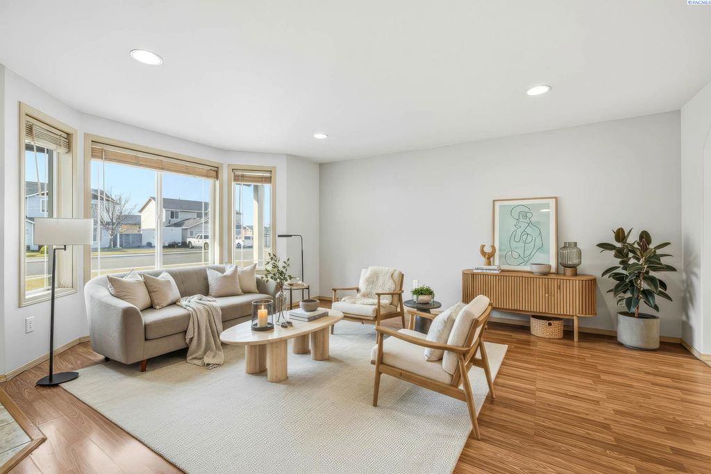 Photo of 4503 Campolina Lane, Pasco, WA 99301 (MLS # 289842)