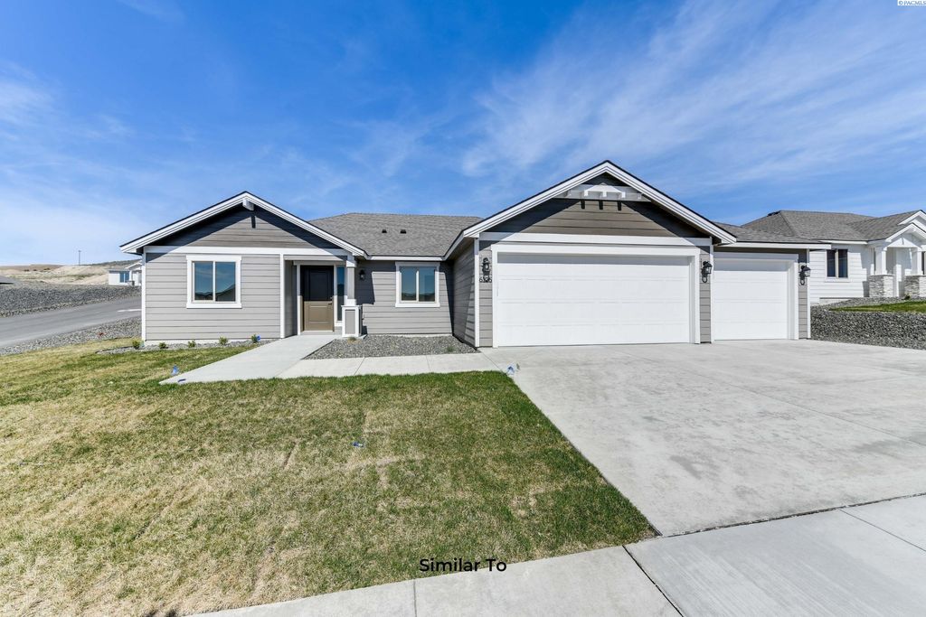 Photo of 10016 Redbud Dr (Phase 1 Lot 25), Pasco, WA 99301 (MLS # 290253)