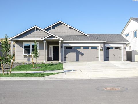 Photo of 3758 Stonecap St, Richland, WA 99352 (MLS # 283219)