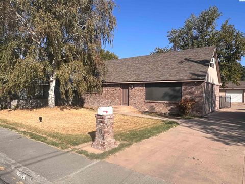 Photo of 1203 S Garfield St, Kennewick, WA 99337 (MLS # 288152)