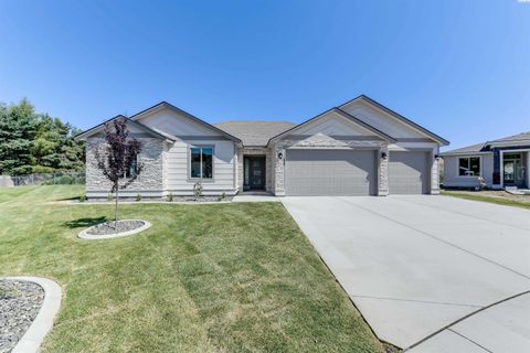 Photo of 1557 Livorno Ave, Richland, WA 99352 (MLS # 288838)