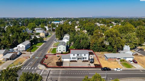 Photo of 1308 Swift Blvd, Richland, WA 99352 (MLS # 287751)