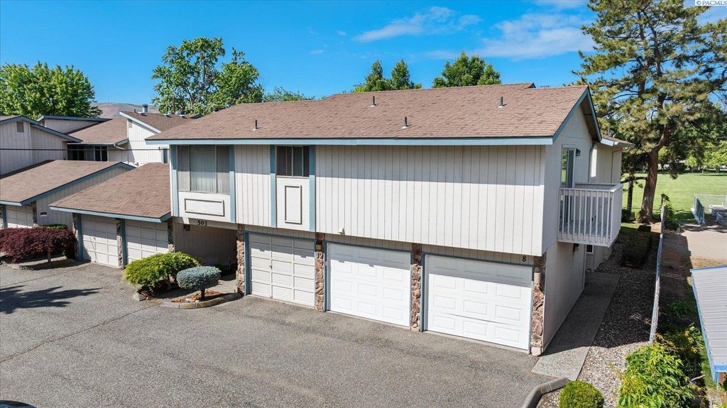Photo of 503 Wright Ave #B8, Richland, WA 99352 (MLS # 287213)