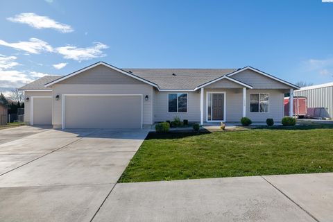 Photo of 2720 Leslie Rd, Richland, WA 99352 (MLS # 292807)