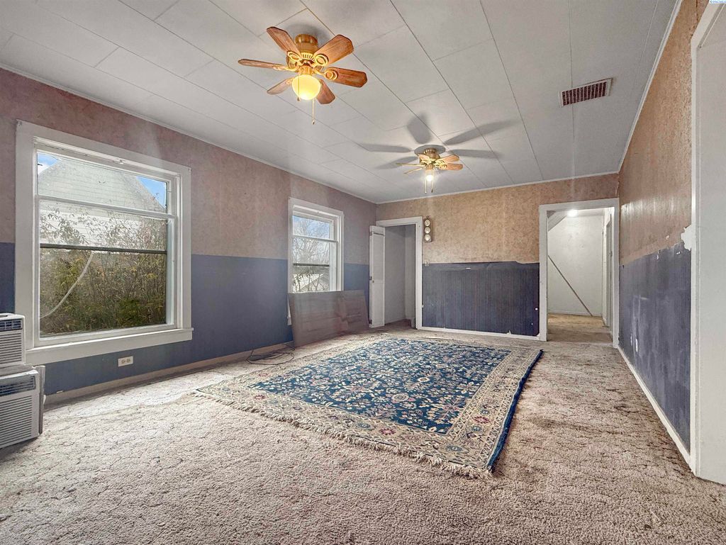 Photo of 805 W California St, Garfield, WA 99130 (MLS # 289546)