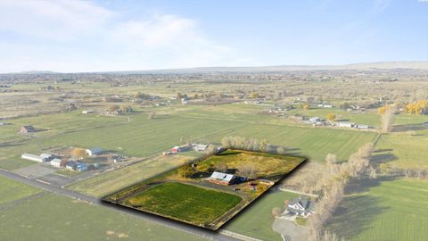 Photo of 161802 W Buena Vista Rd, Prosser, WA 99350 (MLS # 288888)