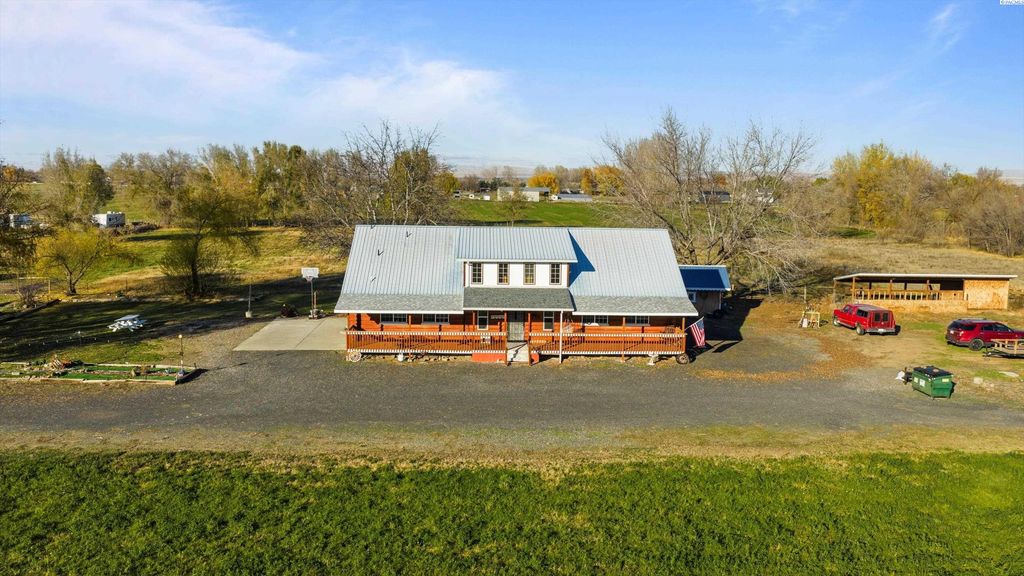 Photo of 161802 W Buena Vista Rd, Prosser, WA 99350 (MLS # 288888)